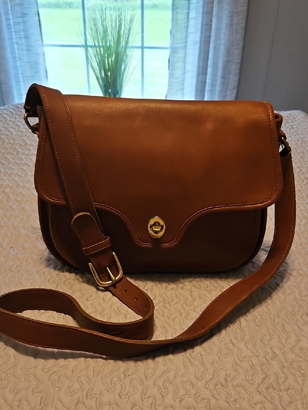 COACH MEDIUM LENOX, PURSE BRITISH TAN, MADE IN THE USA 0803-345